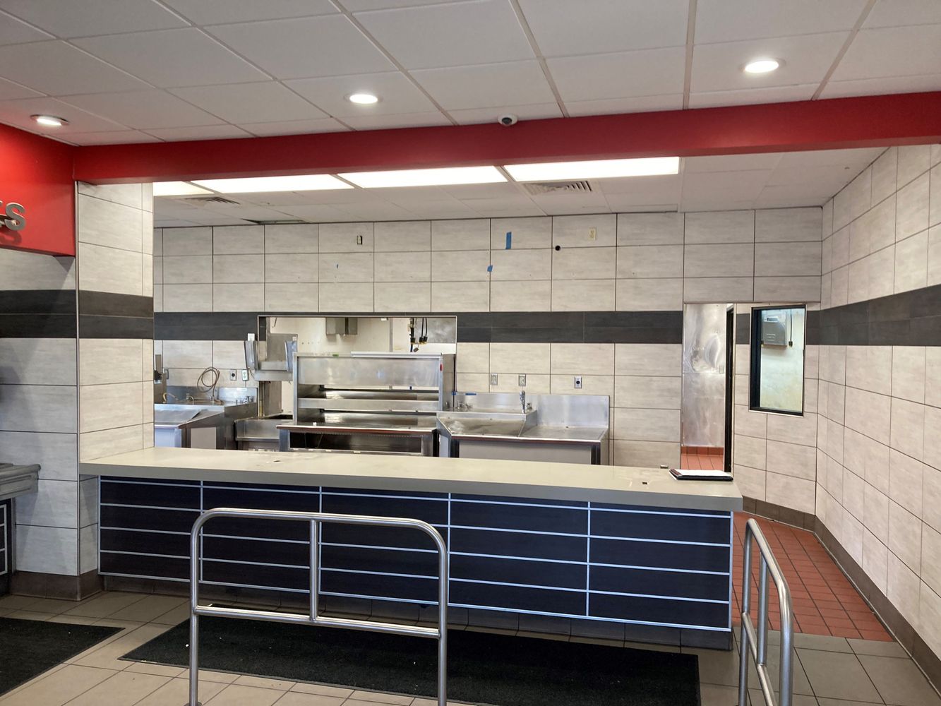 660 W Main St, El Paso, IL 61738